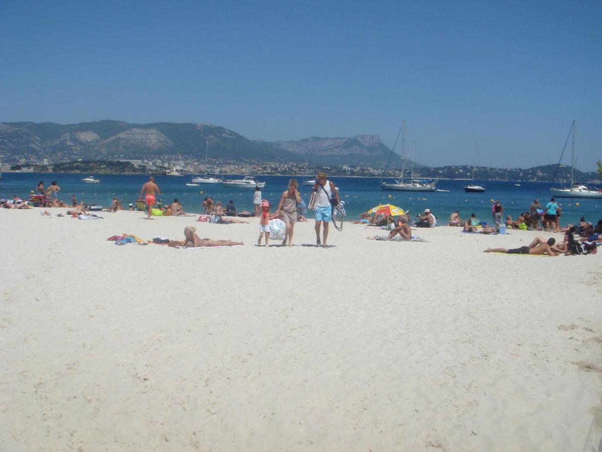 Petite Etoile de Mer: Beachfront Studio with Terrace Saint-Mandrier-sur-Mer Exterior photo