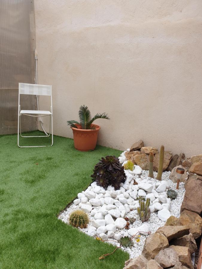 Petite Etoile de Mer: Beachfront Studio with Terrace Saint-Mandrier-sur-Mer Exterior photo