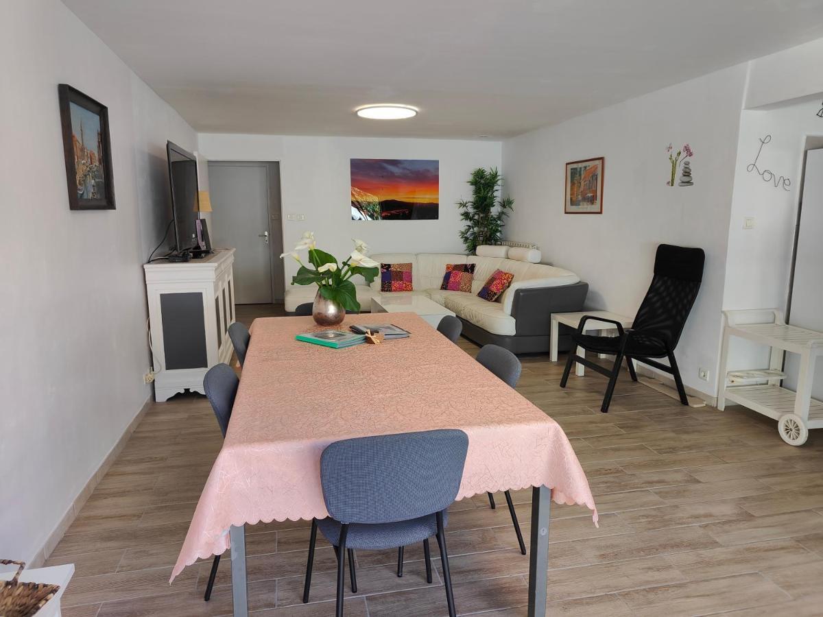 Petite Etoile de Mer: Beachfront Studio with Terrace Saint-Mandrier-sur-Mer Exterior photo
